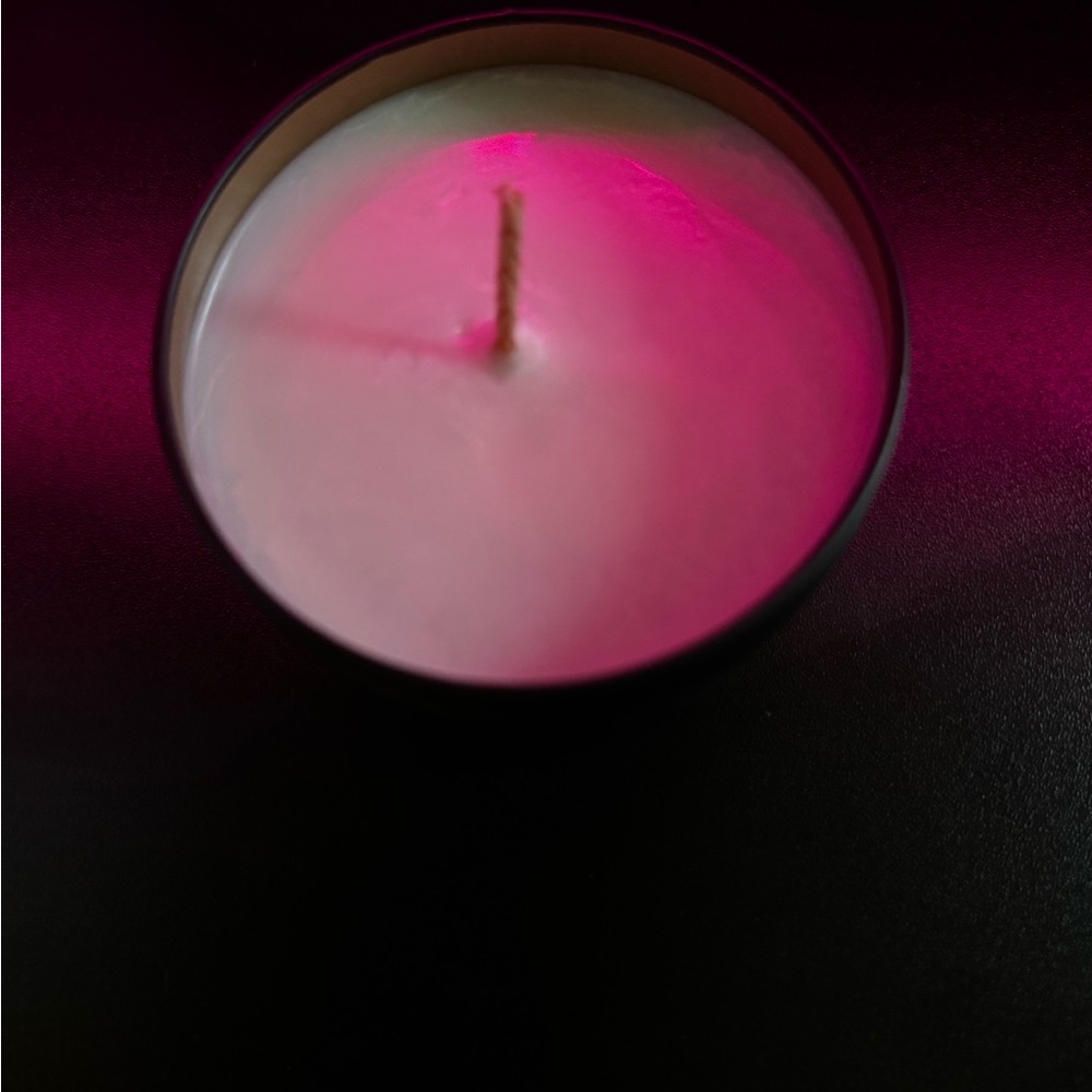 Endless Weekend 8oz candle